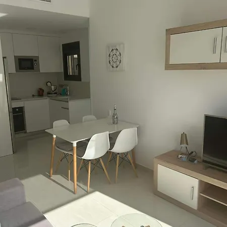 アパート Prestige Iii トレビエハ